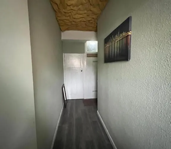 Penzion Spacious In A Flat Near Southmead Hospital Bristol