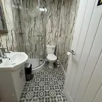 Spacious بيت ضيافة 3*