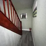 Spacious بيت ضيافة