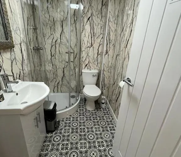 Spacious In A Flat Near Southmead Hospital Pensión 3*