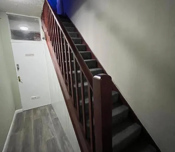 Spacious In A Flat Near Southmead Hospital