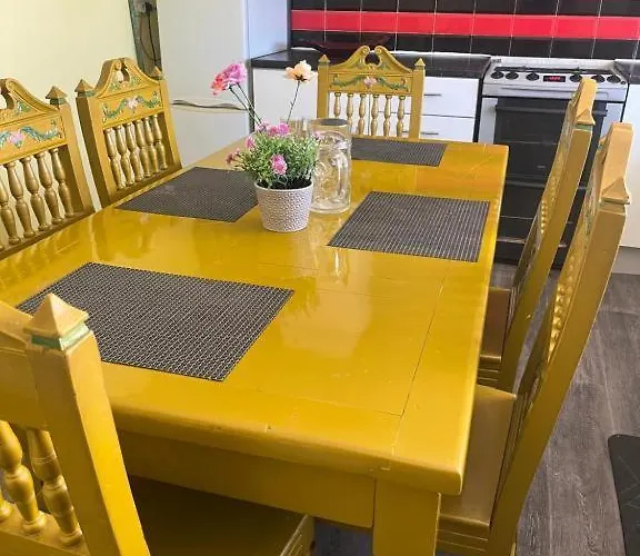 Spacious In A Flat Near Southmead Hospital Guest house Bristol